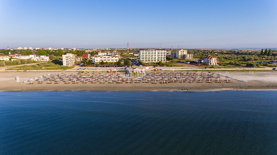 1-Nautic-Family-Club